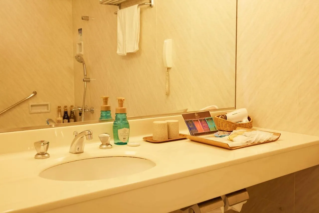 Rembrandt Hotel Ebina 4*,