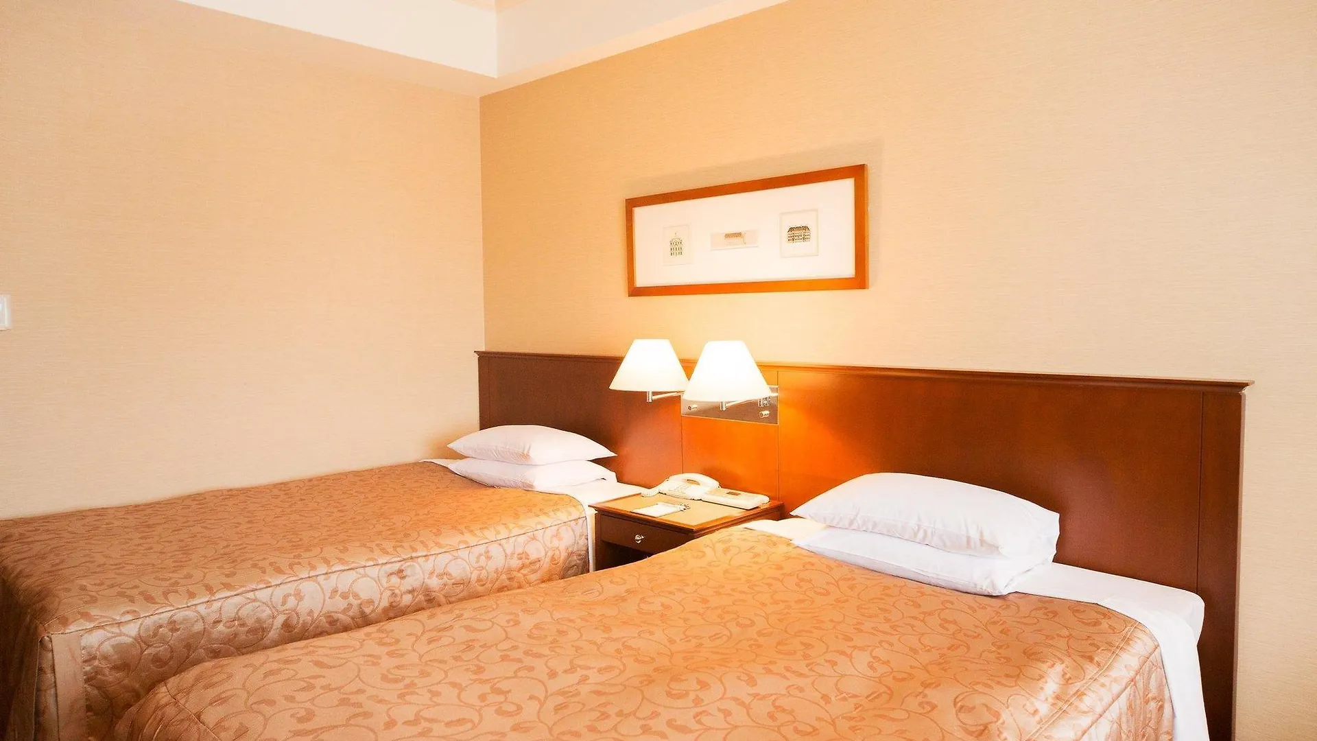 Rembrandt Hotel Ebina